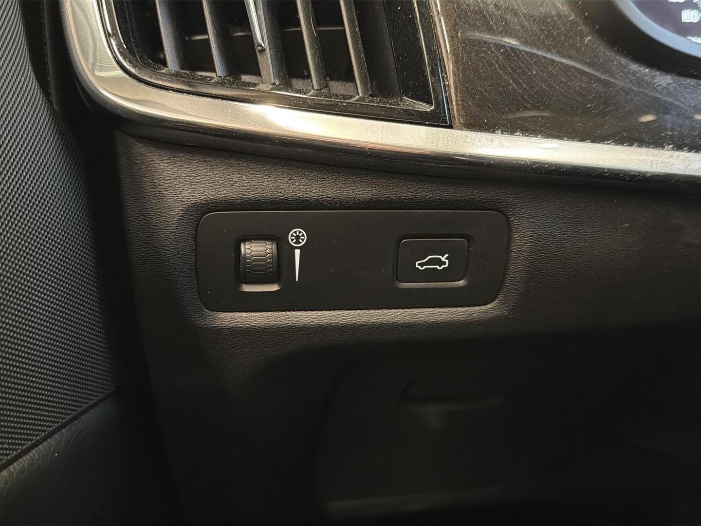 VOLVO V90 2017