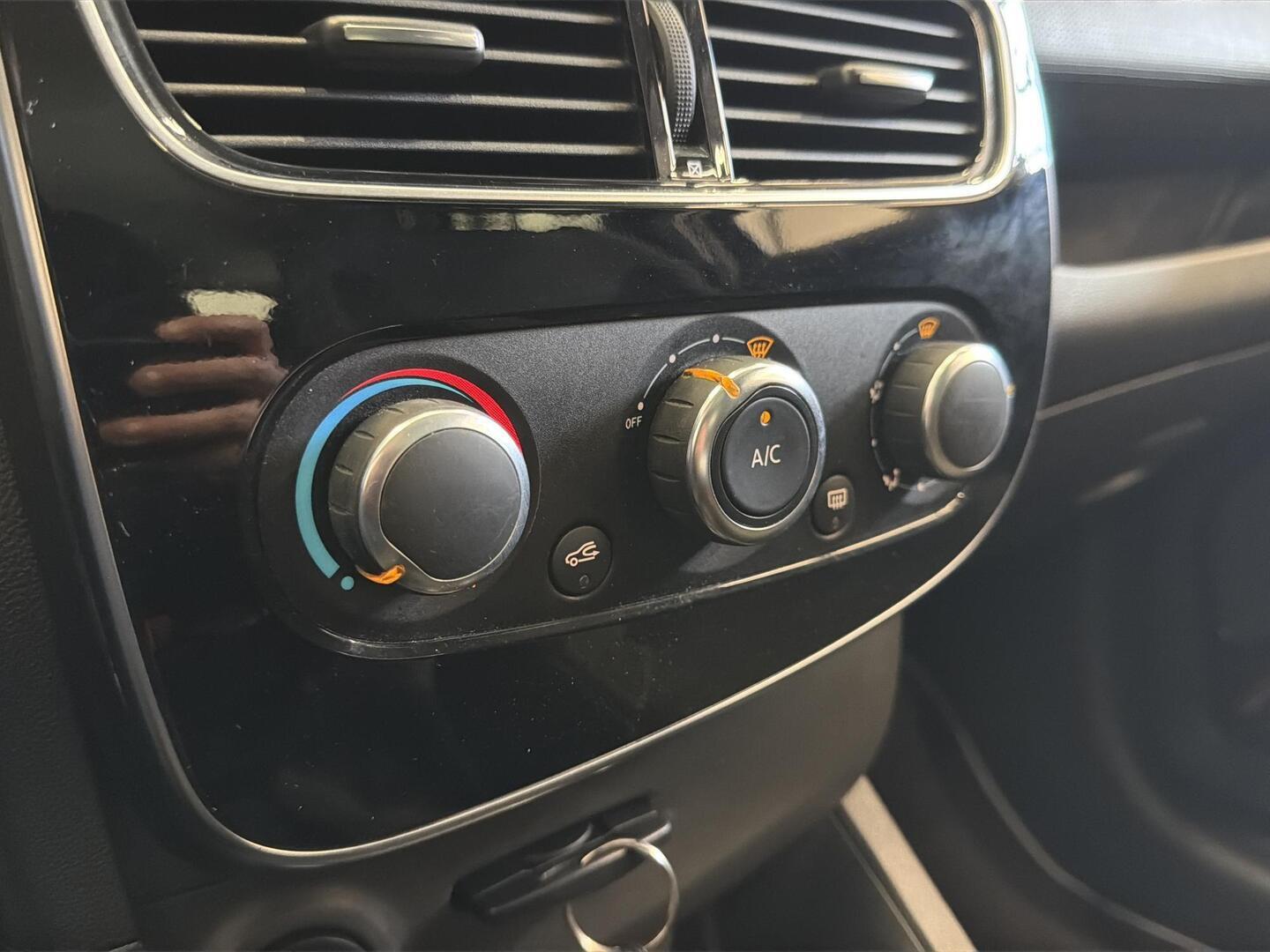 RENAULT Clio 2017