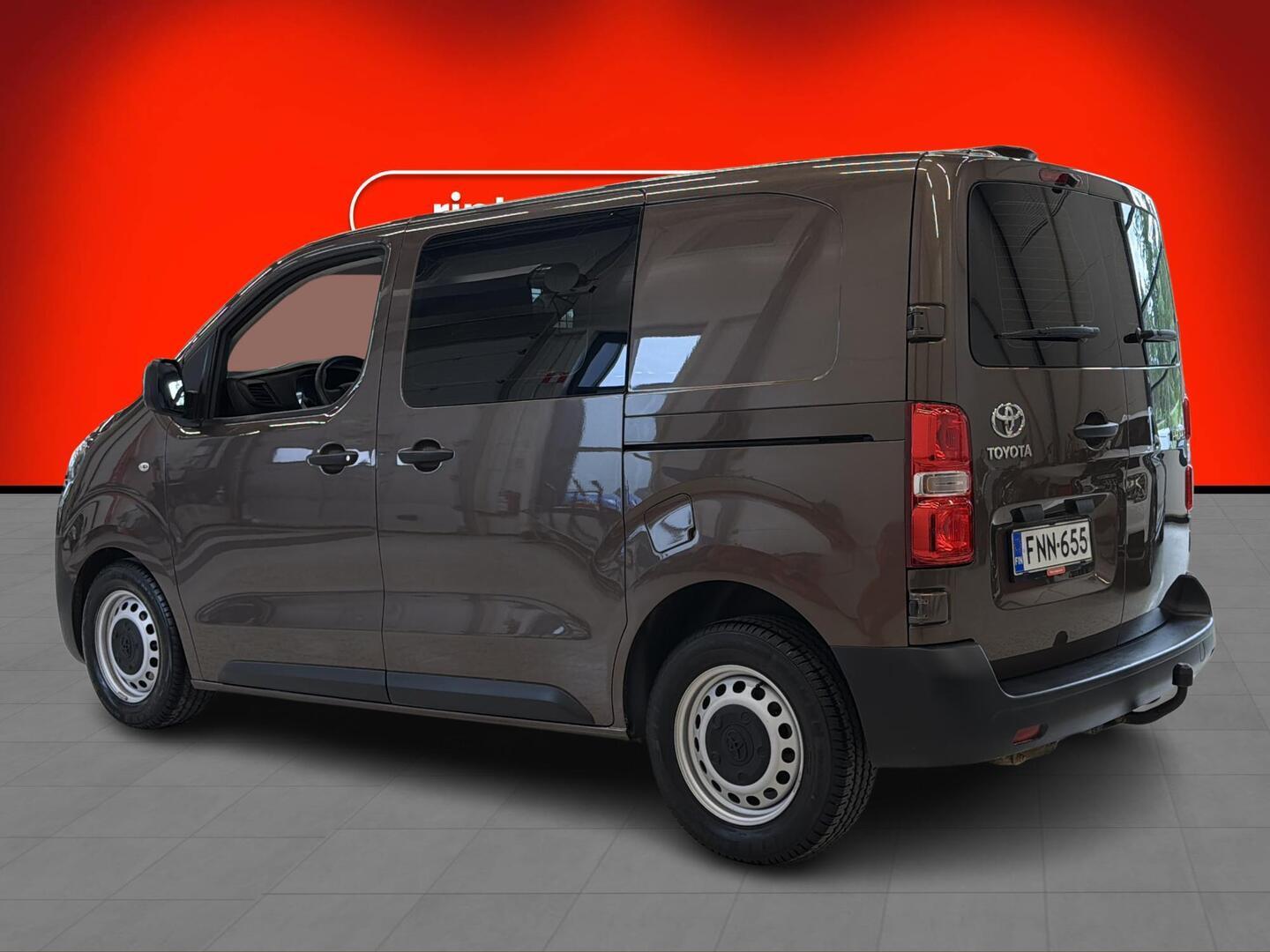 TOYOTA Proace 2018