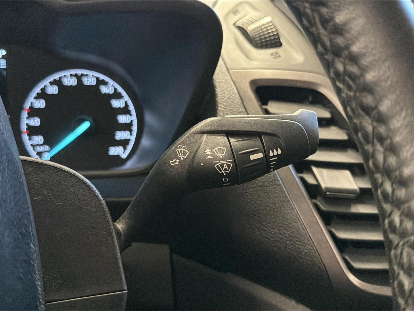 FORD TRANSIT CONNECT 2021