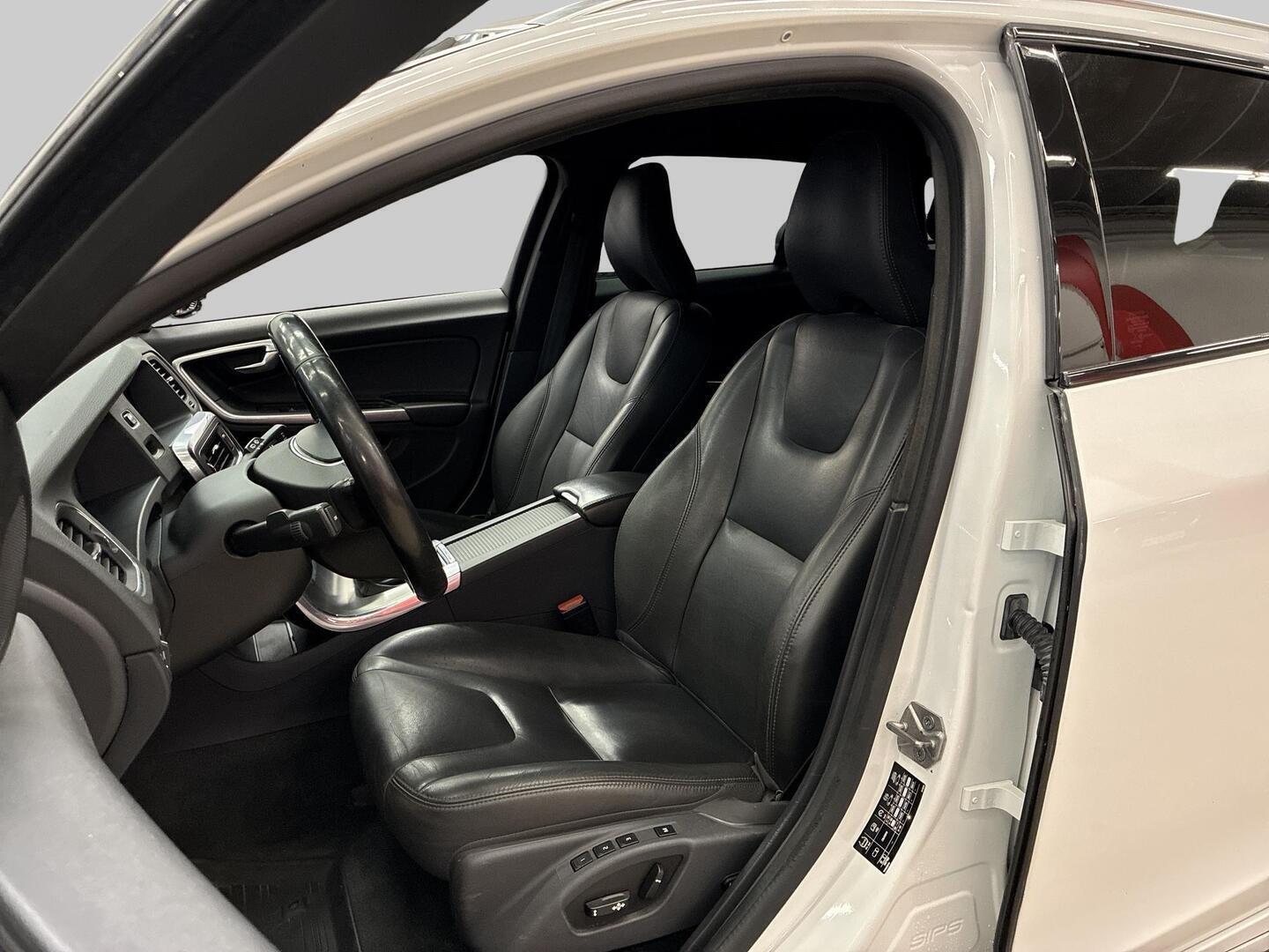 VOLVO V60 Cross Country 2018