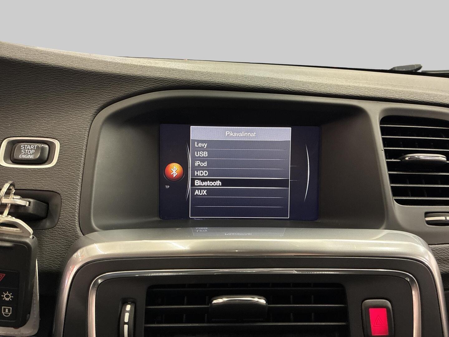 VOLVO V60 Cross Country 2018