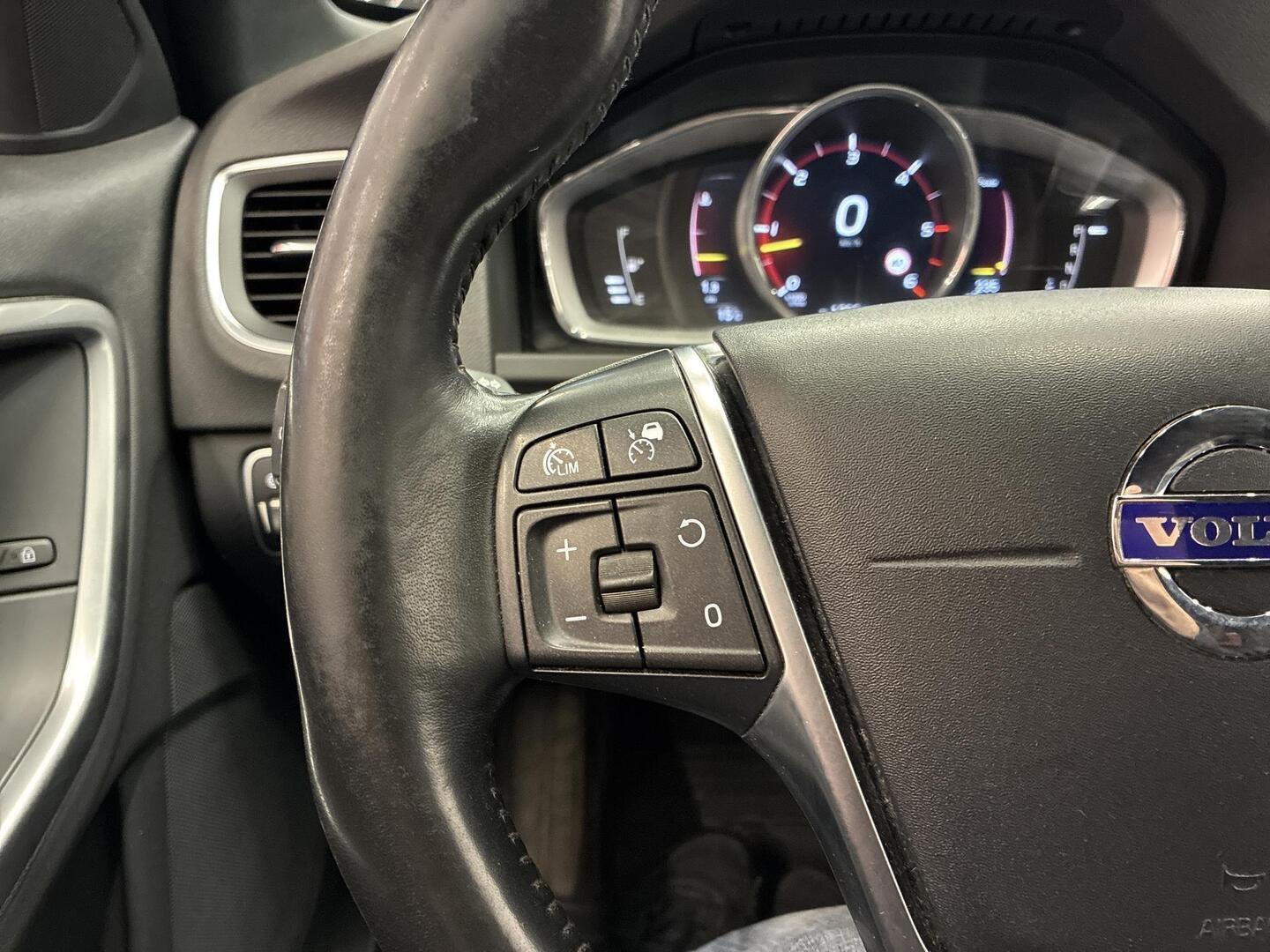 VOLVO V60 Cross Country 2018