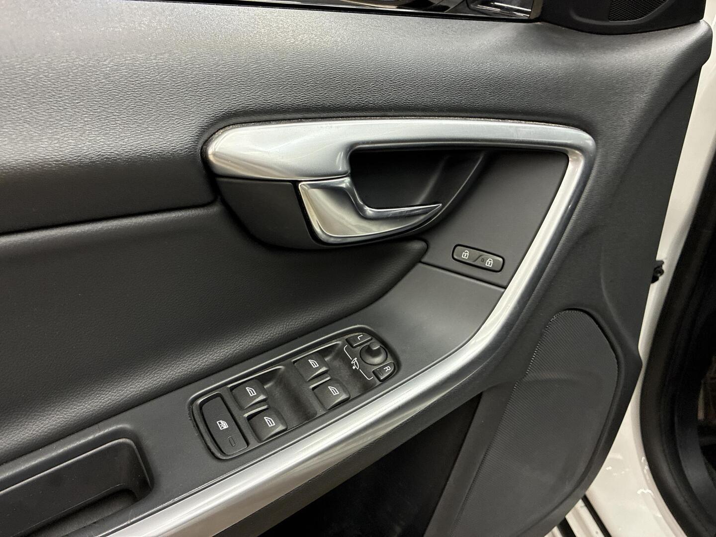 VOLVO V60 Cross Country 2018