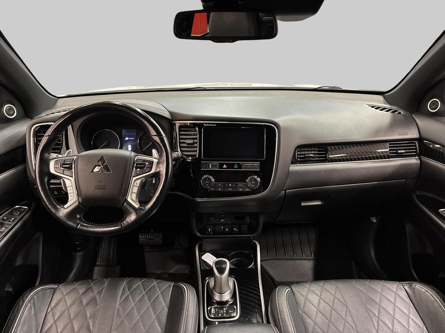 MITSUBISHI Outlander PHEV 2019