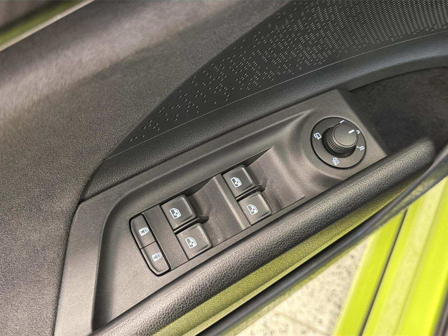SKODA ENYAQ 2023
