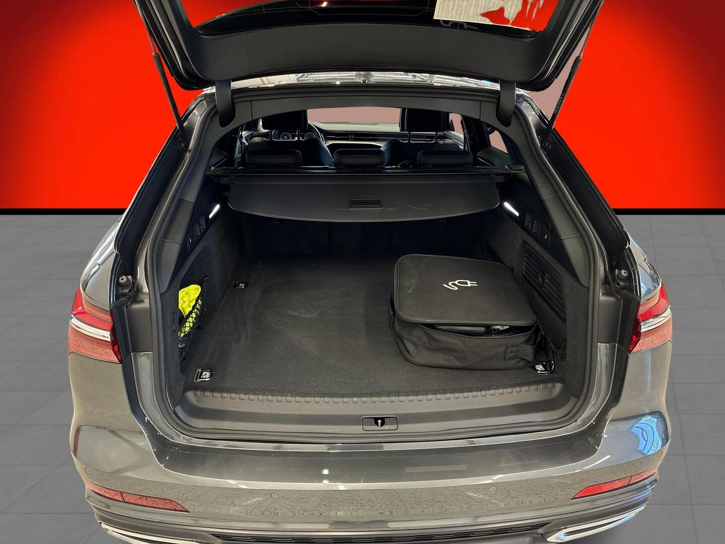 AUDI A6 2023