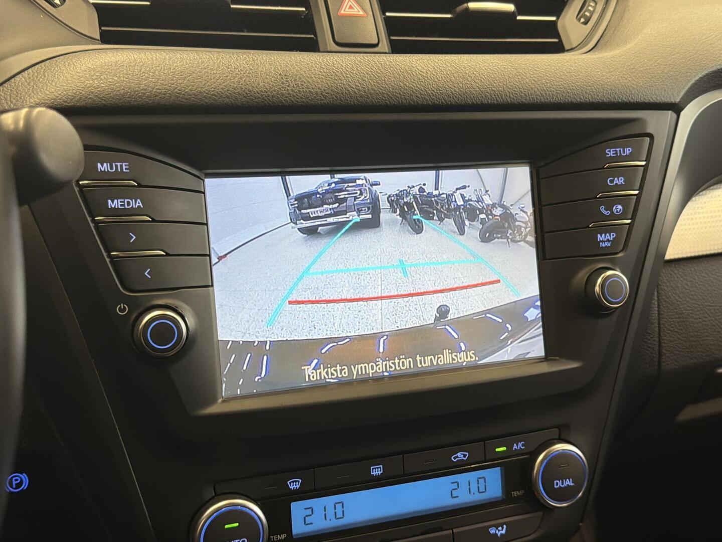 TOYOTA AVENSIS 2017