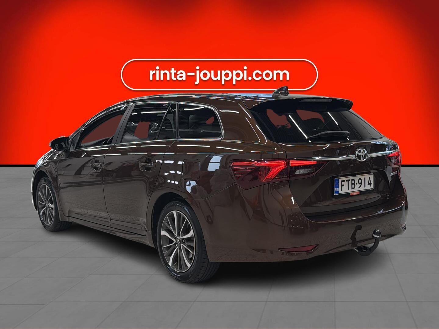 TOYOTA AVENSIS 2017