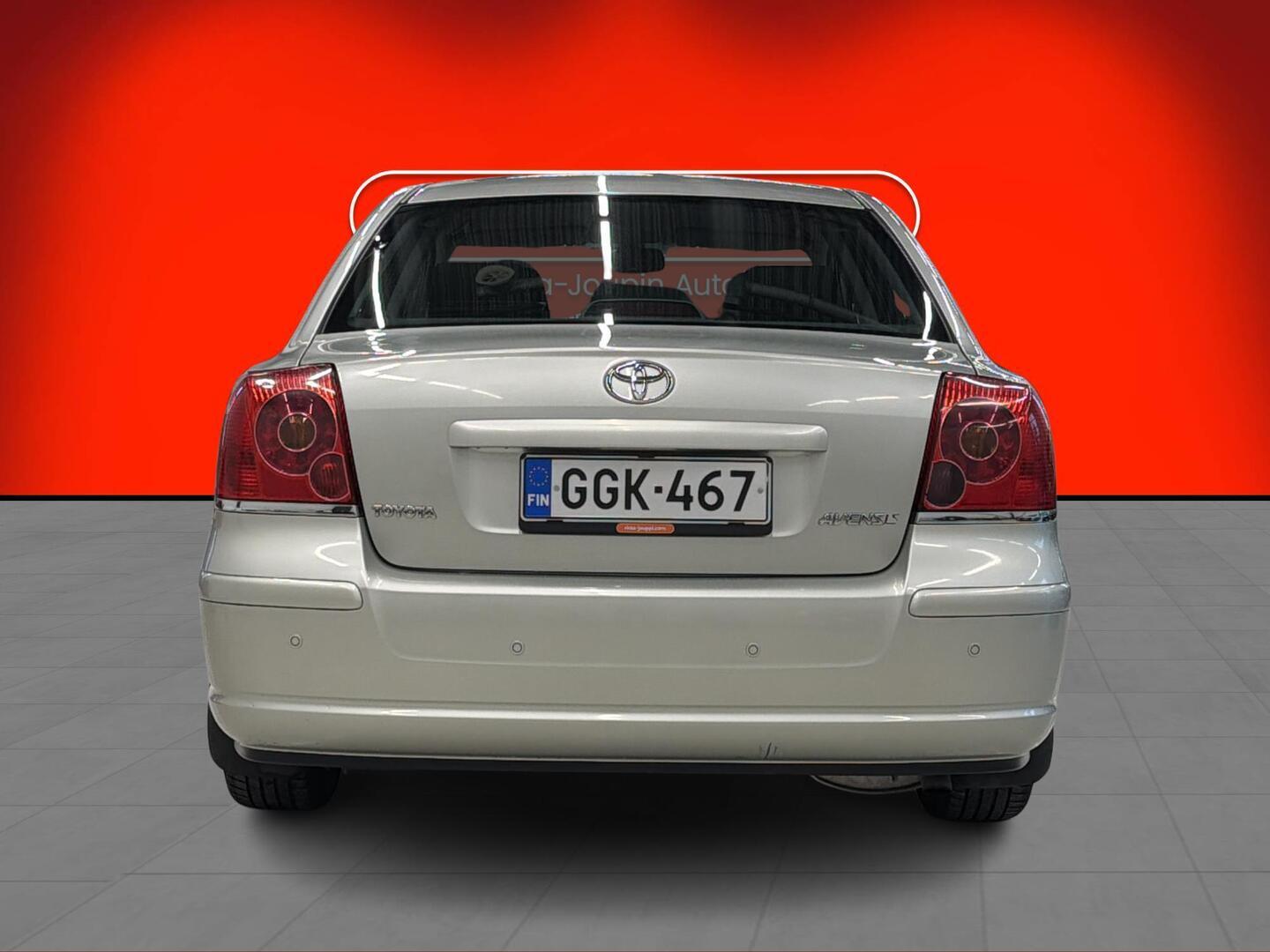 TOYOTA Avensis 2005