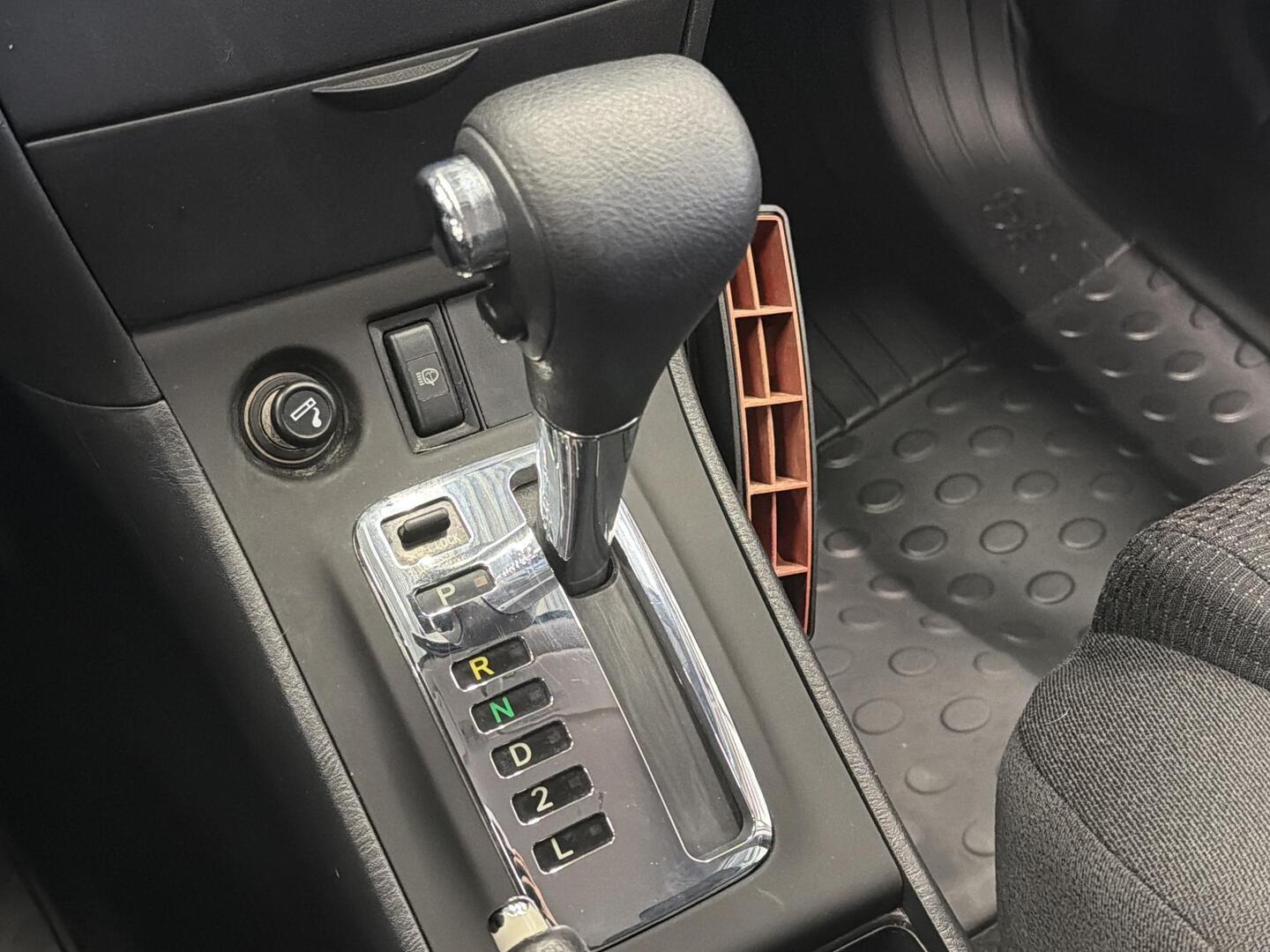 TOYOTA Corolla 2005