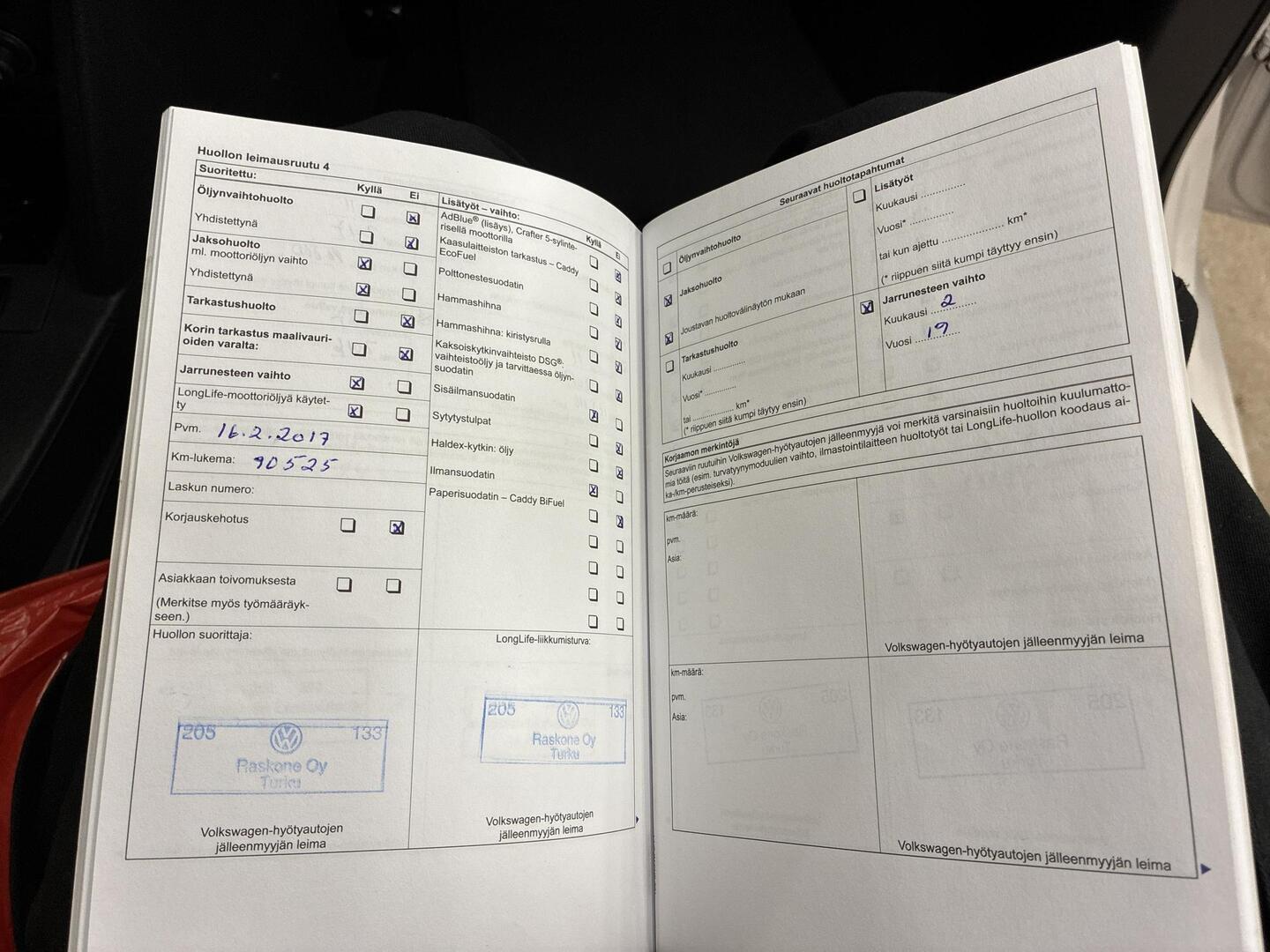 VOLKSWAGEN Caddy Maxi 2011