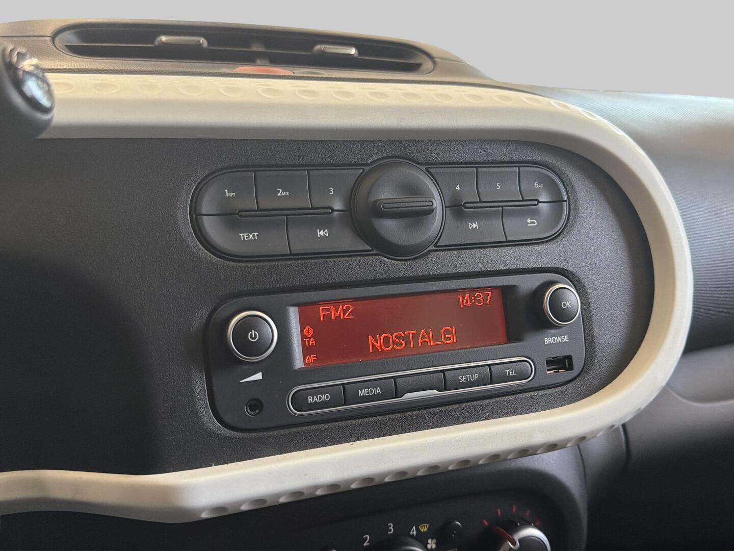 RENAULT Twingo 2015