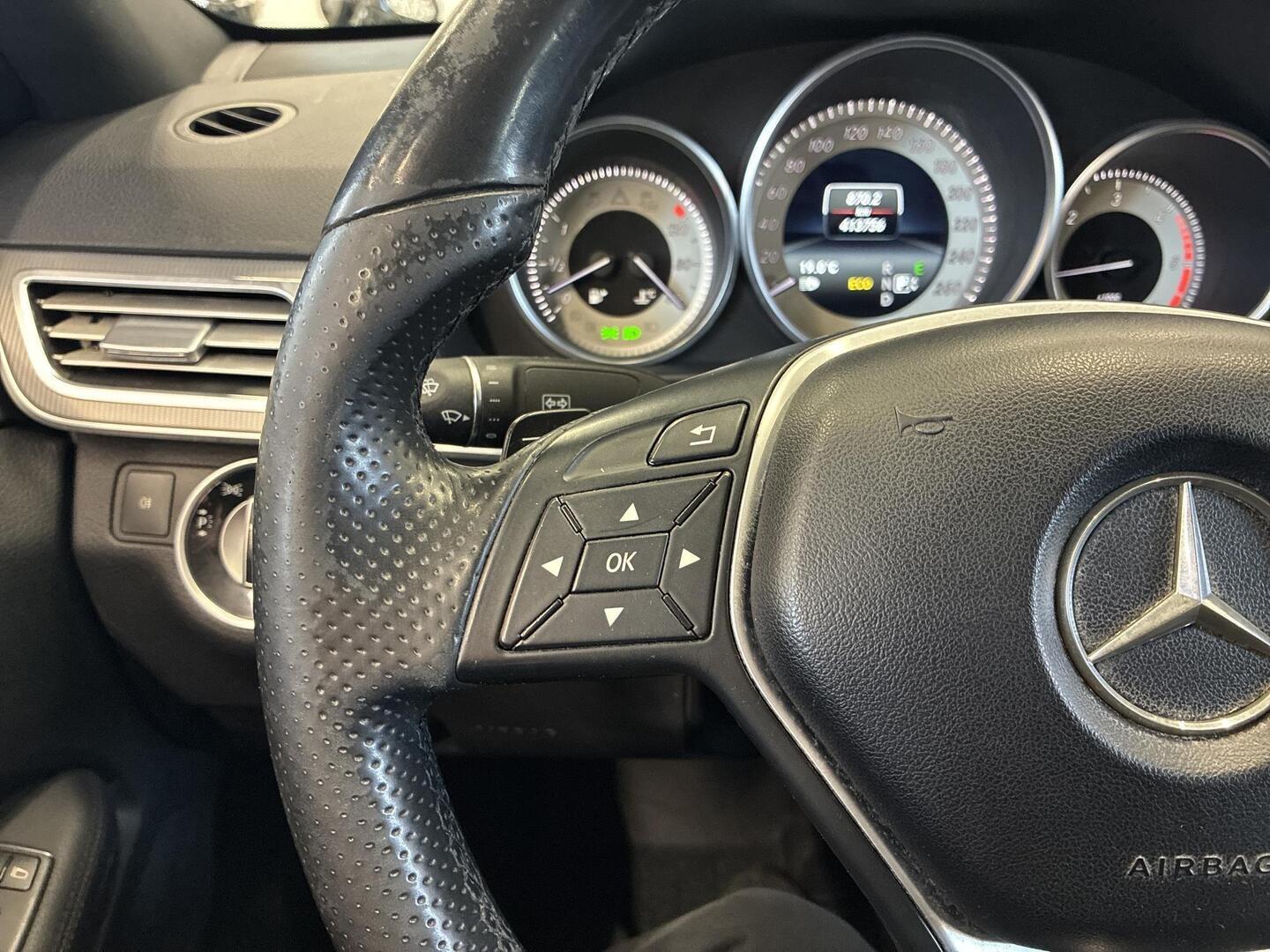 MERCEDES-BENZ E 2016