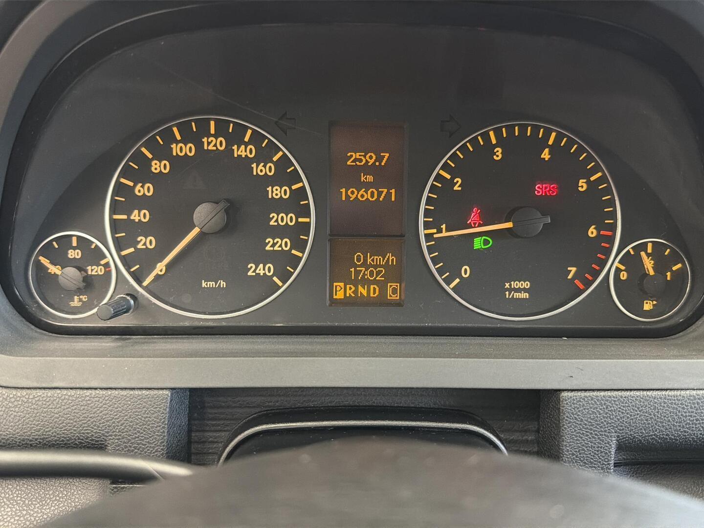 MERCEDES-BENZ A 2010