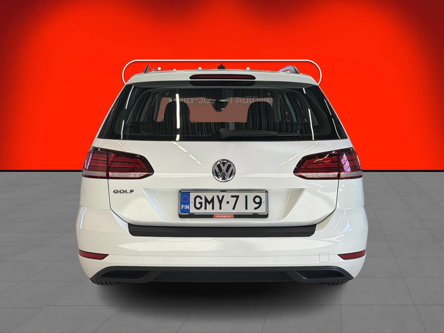 VOLKSWAGEN Golf 2018