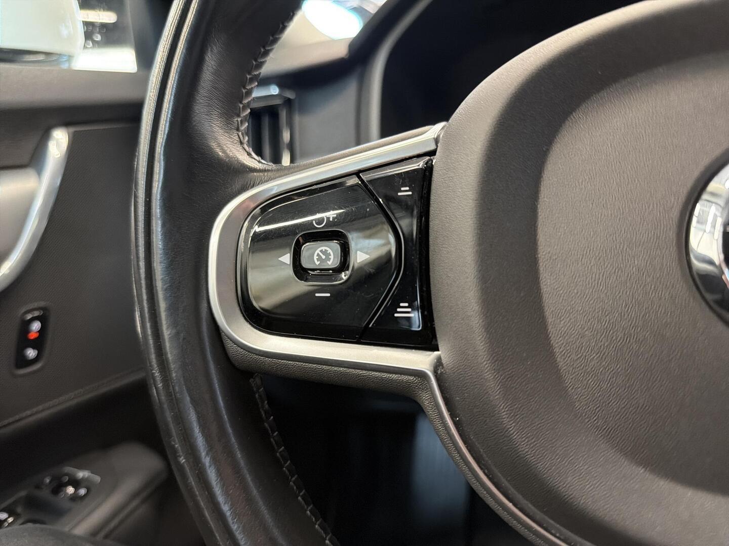 VOLVO V90 2020