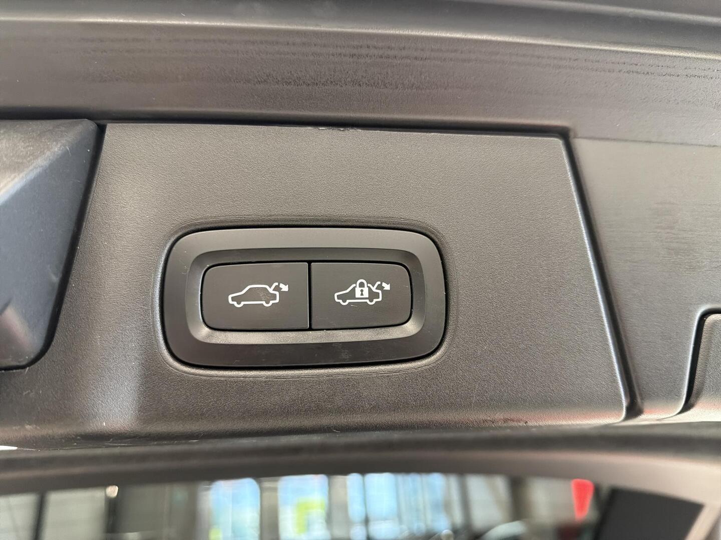 VOLVO V90 2020