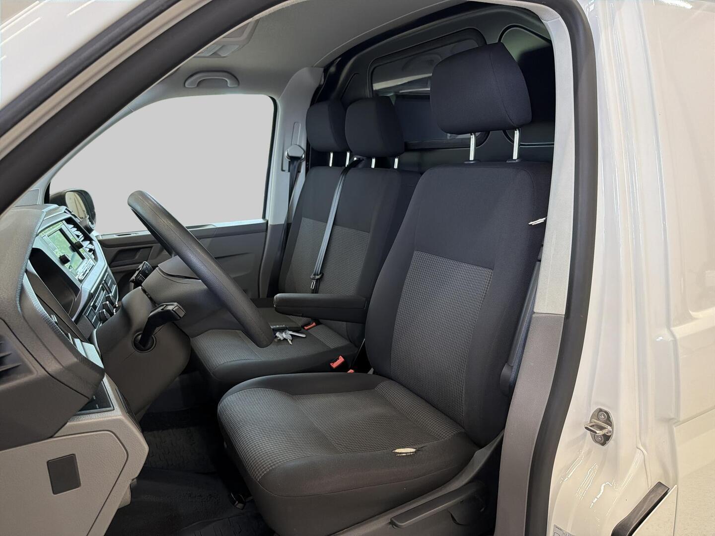VOLKSWAGEN Transporter 2021
