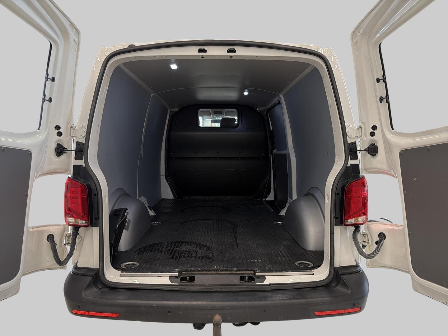 VOLKSWAGEN Transporter 2021