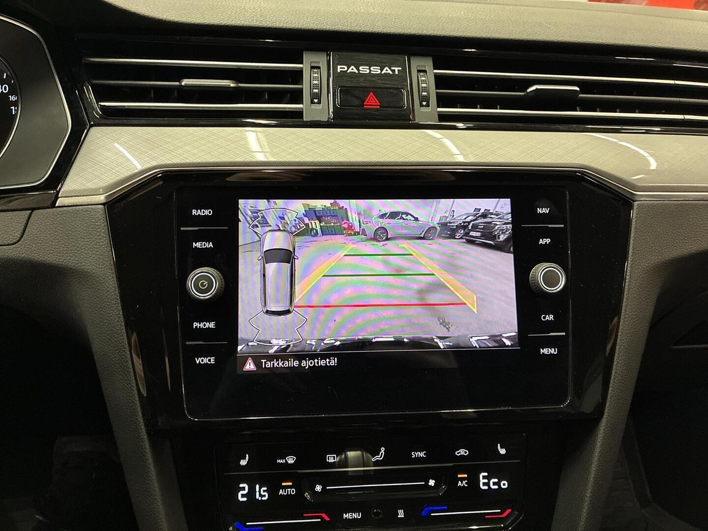 VOLKSWAGEN Passat 2021