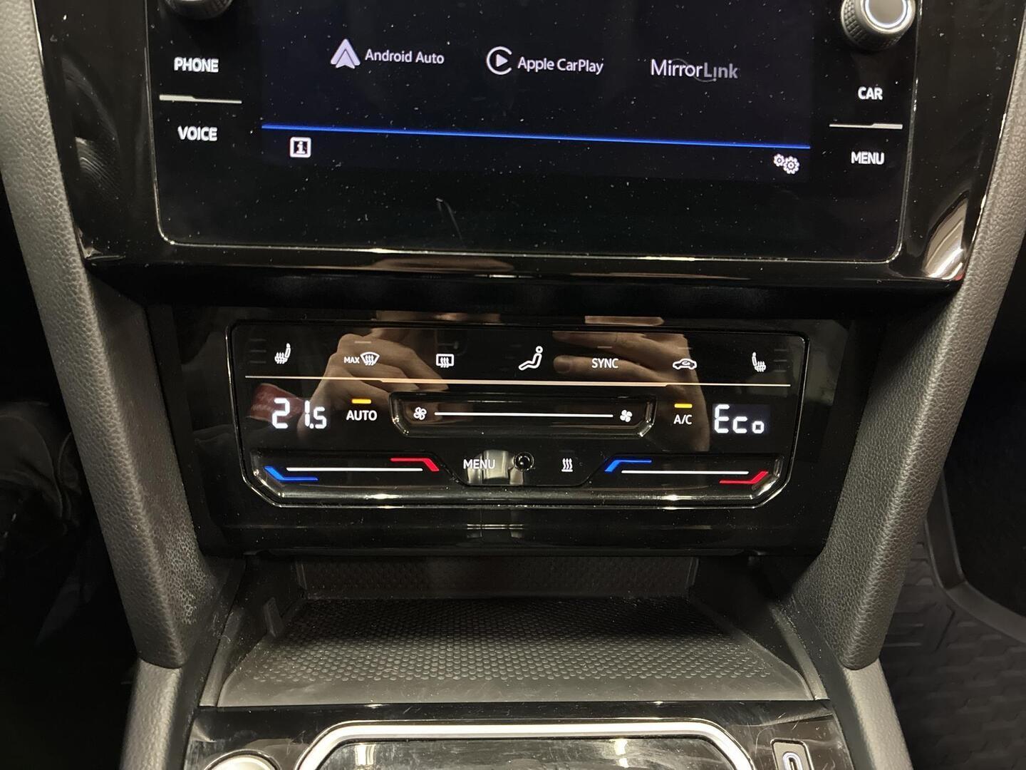 VOLKSWAGEN Passat 2021