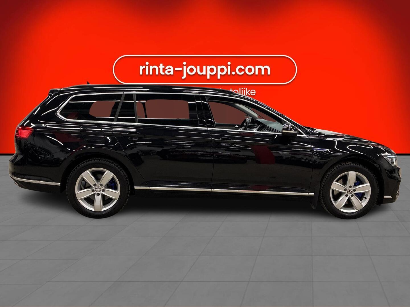 VOLKSWAGEN Passat 2021