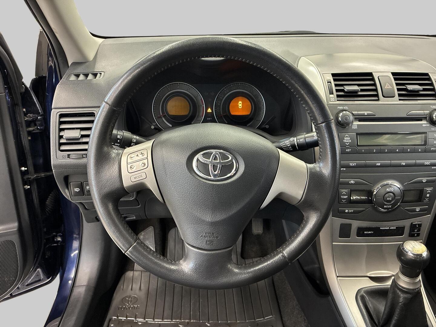 TOYOTA Corolla 2008