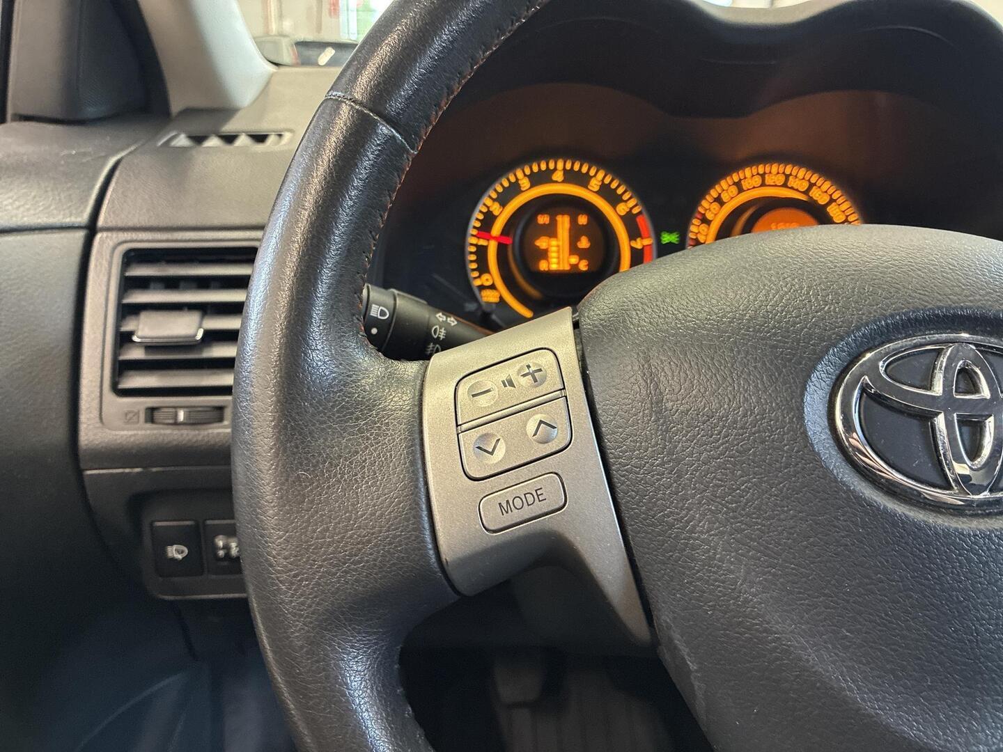 TOYOTA Corolla 2008