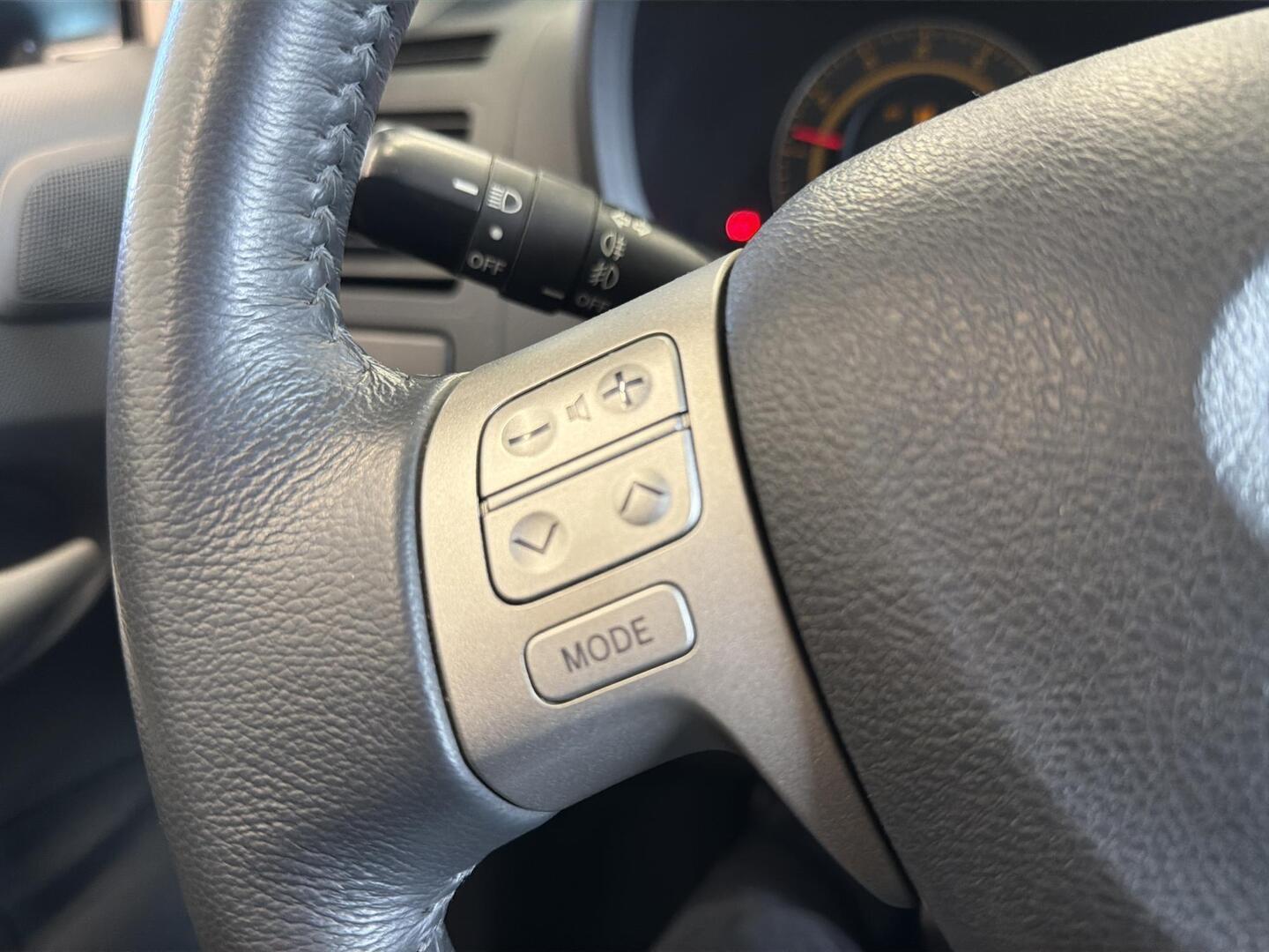 TOYOTA Auris 2007
