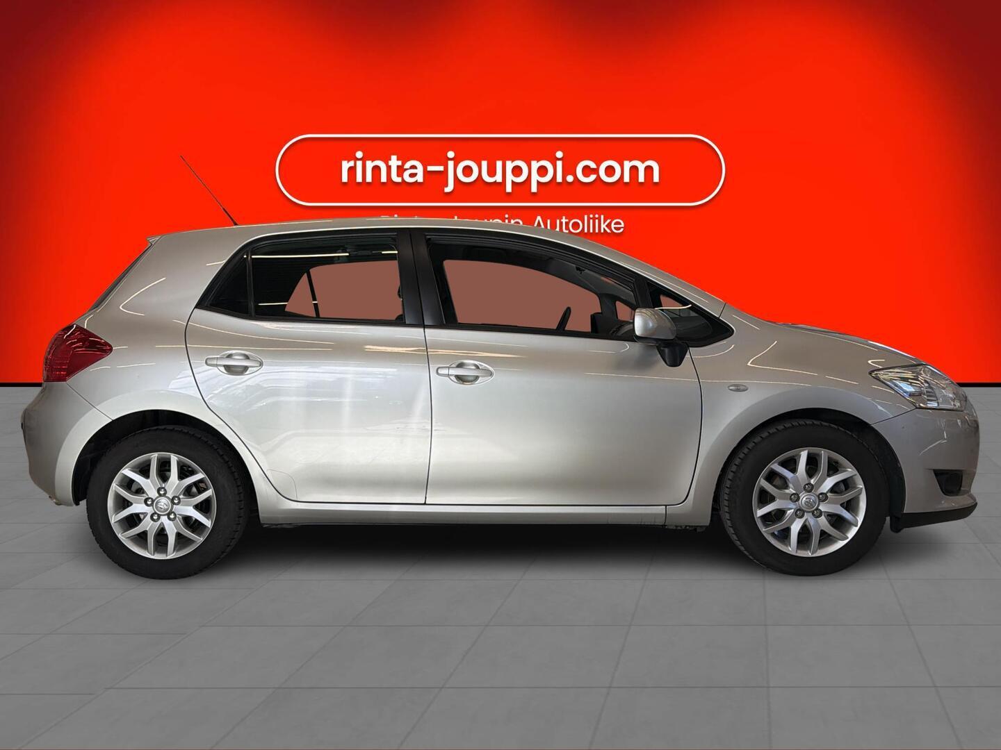 TOYOTA Auris 2007