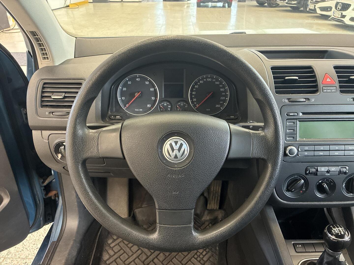 VOLKSWAGEN Golf 2006