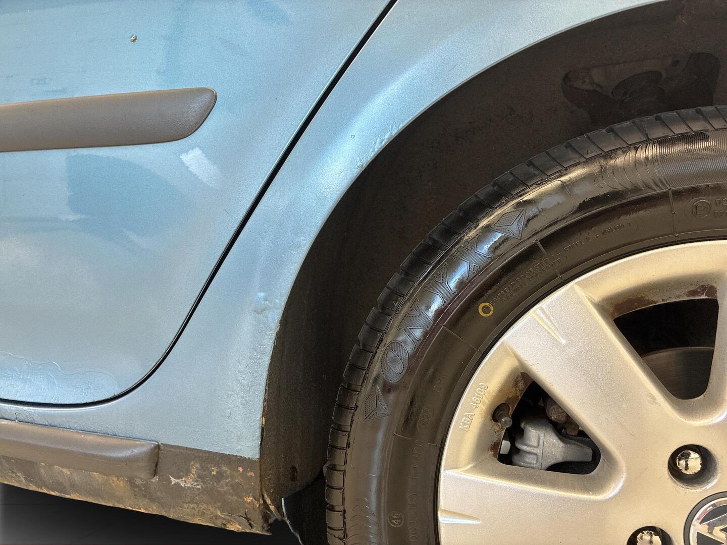 VOLKSWAGEN Golf 2006