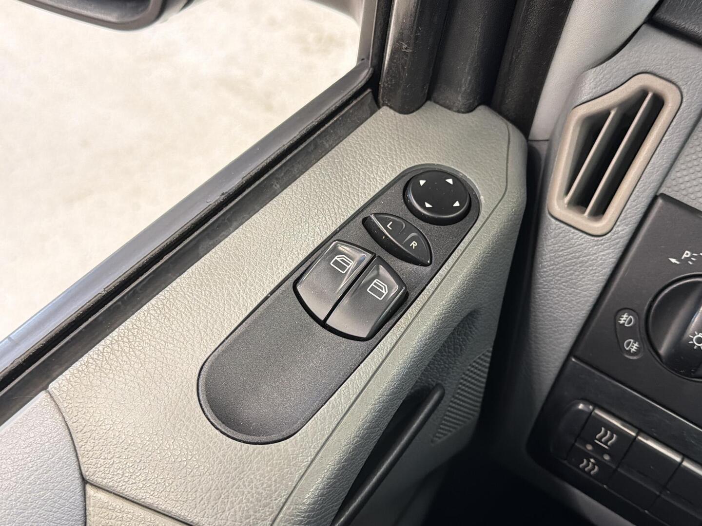 MERCEDES-BENZ Vito 2007