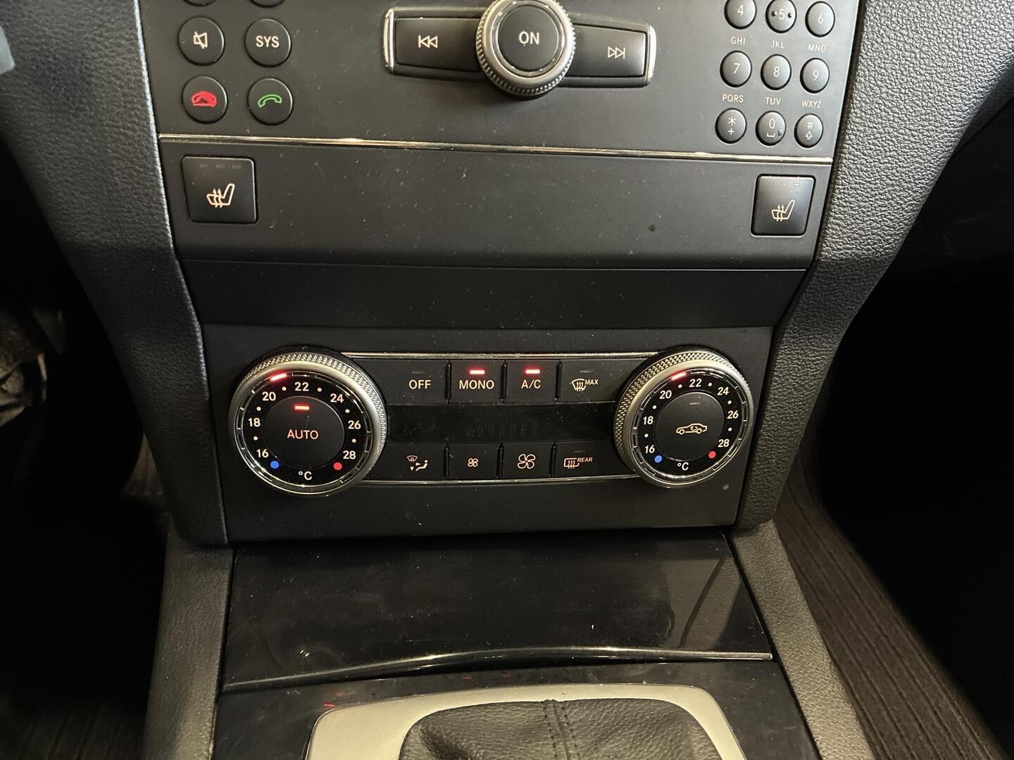 MERCEDES-BENZ GLK 2010