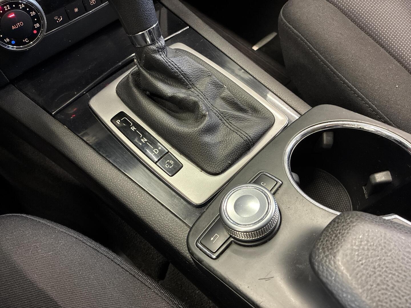 MERCEDES-BENZ GLK 2010