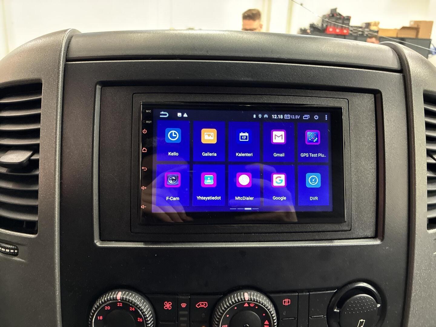 VOLKSWAGEN Crafter 2010