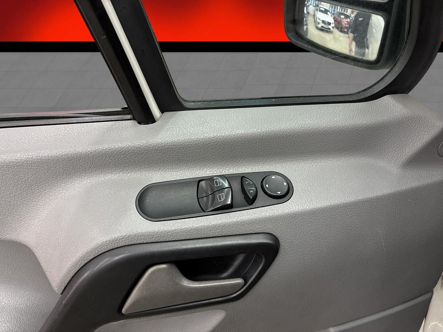 VOLKSWAGEN Crafter 2010