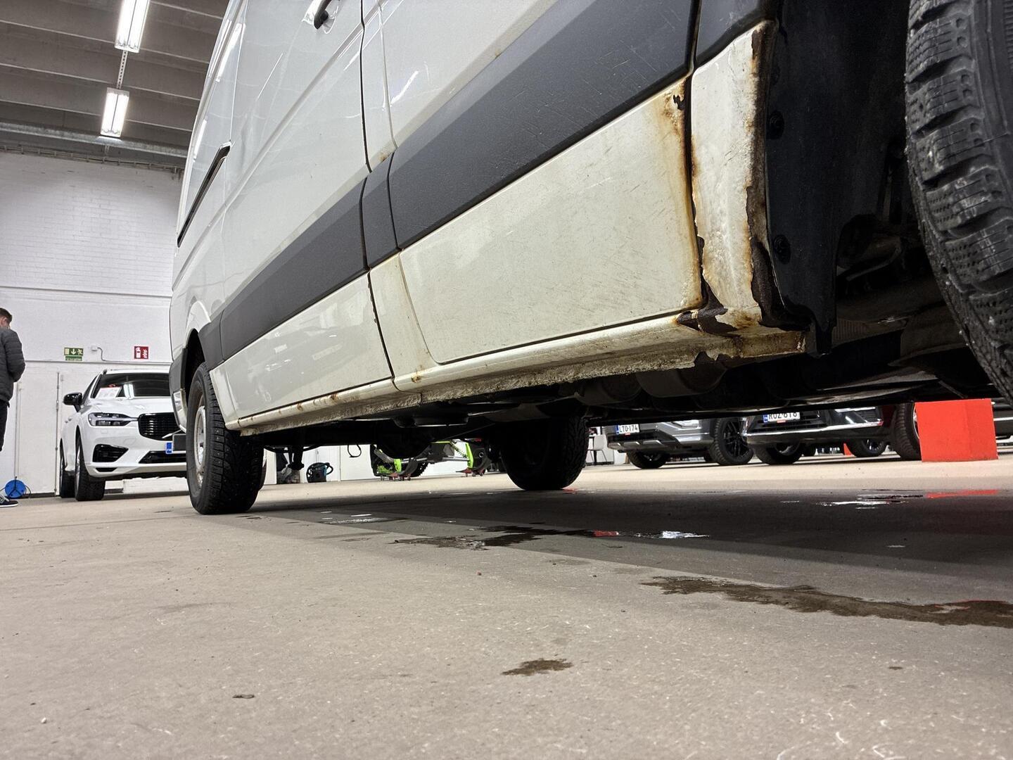 VOLKSWAGEN Crafter 2010