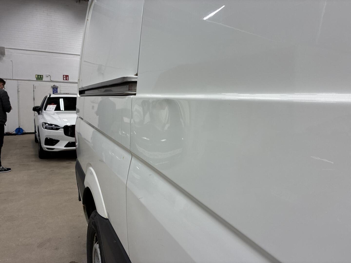 VOLKSWAGEN Crafter 2010