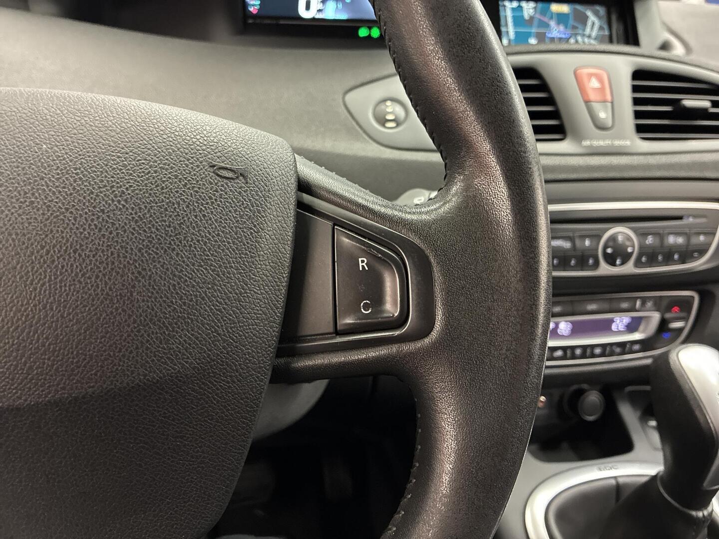 RENAULT Grand Scenic 2011