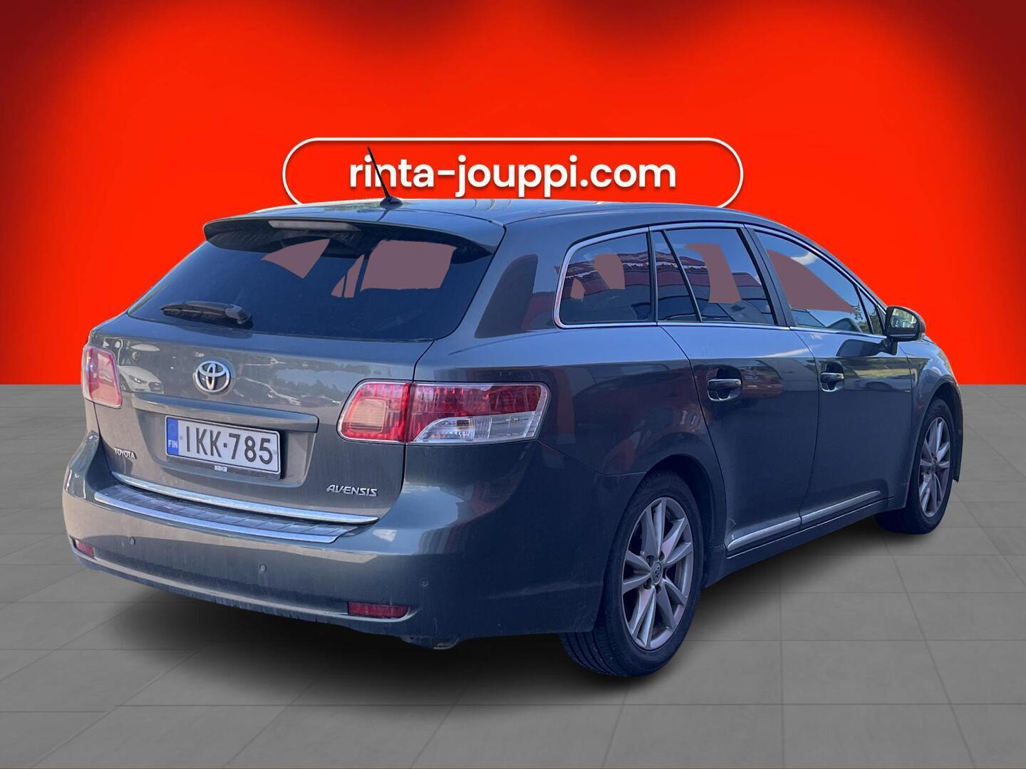 TOYOTA Avensis 2011