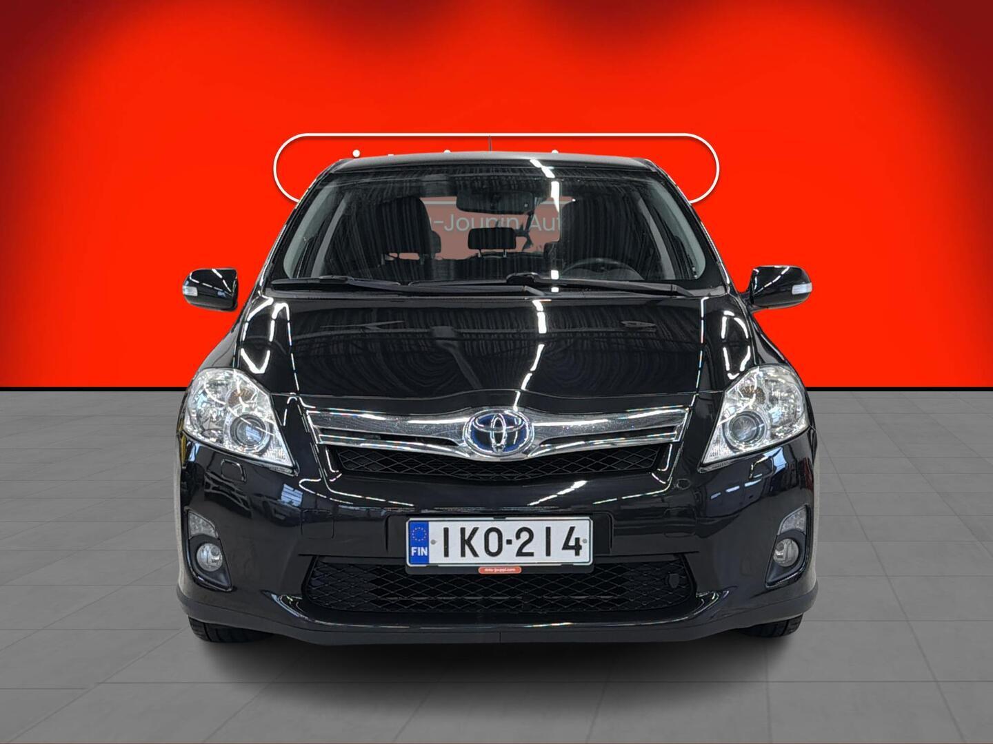 TOYOTA Auris 2012