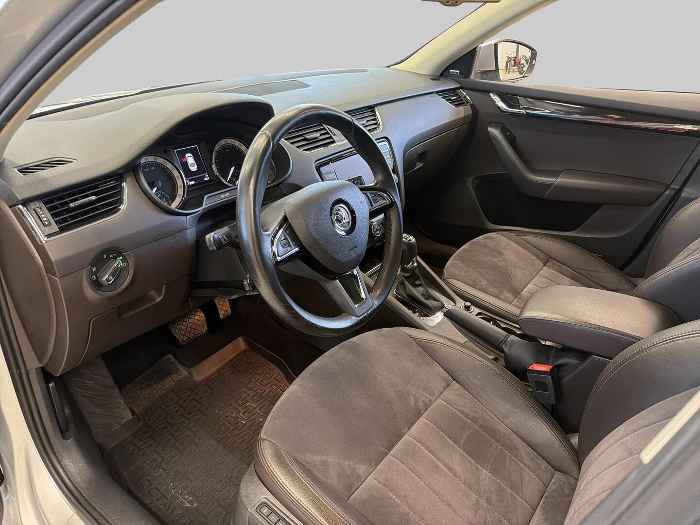 SKODA Octavia 2016