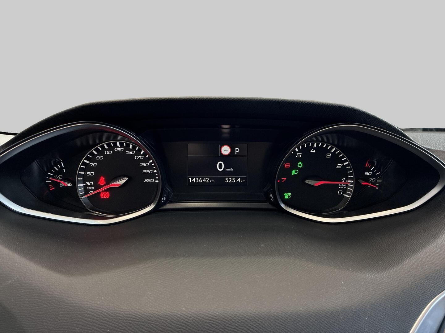 PEUGEOT 308 2020