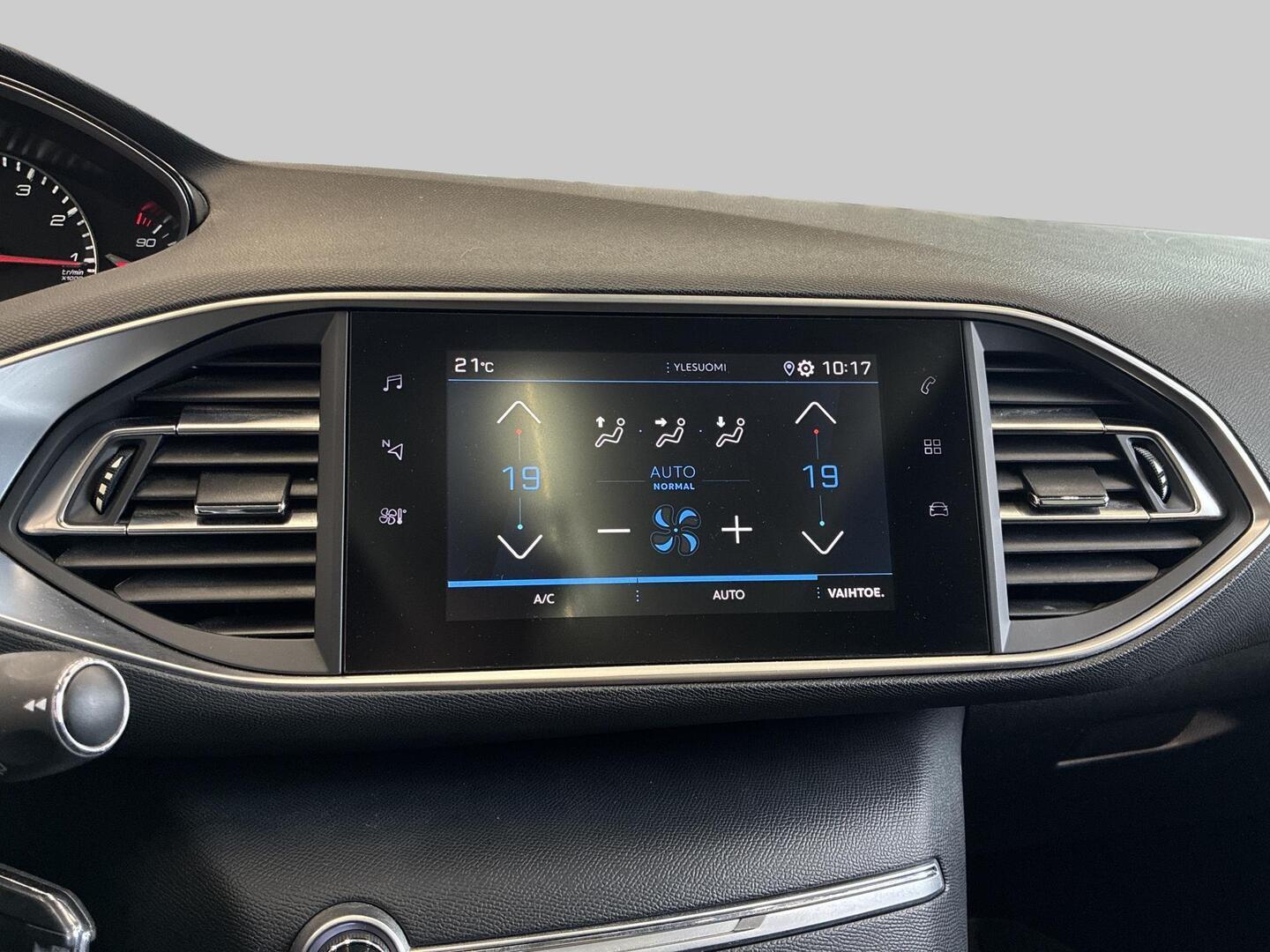 PEUGEOT 308 2020
