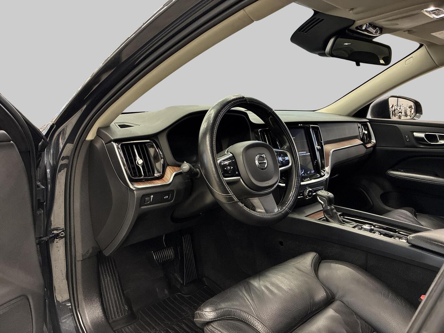 VOLVO V60 Cross Country 2019