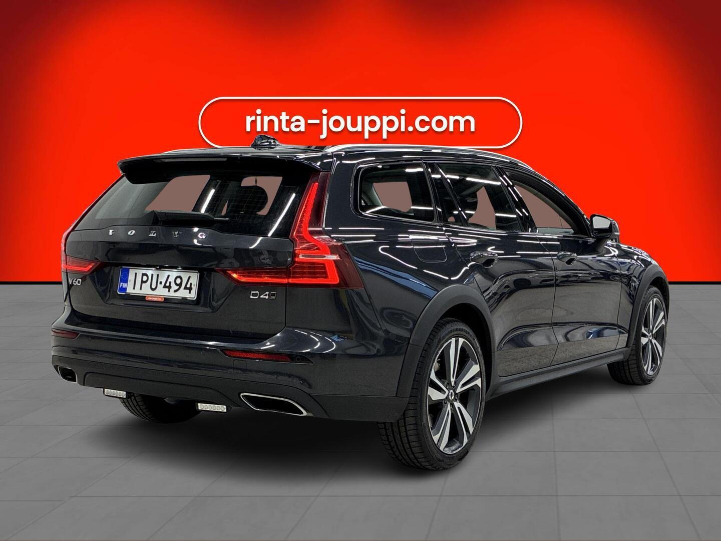 VOLVO V60 Cross Country 2019
