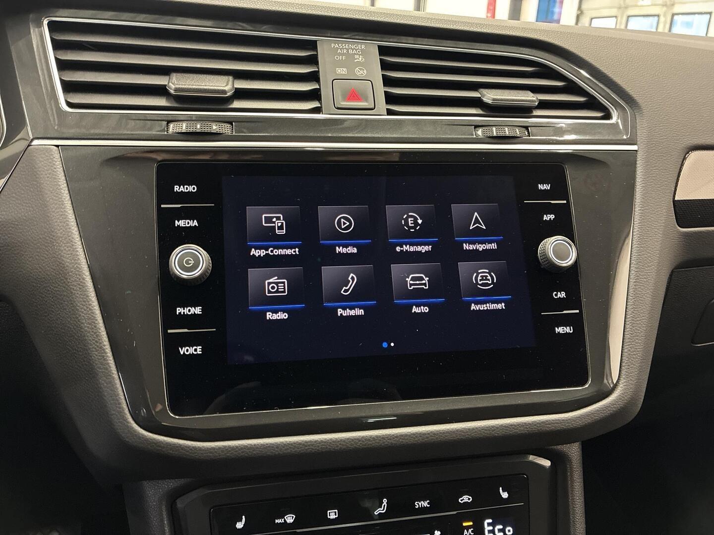 VOLKSWAGEN Tiguan 2024