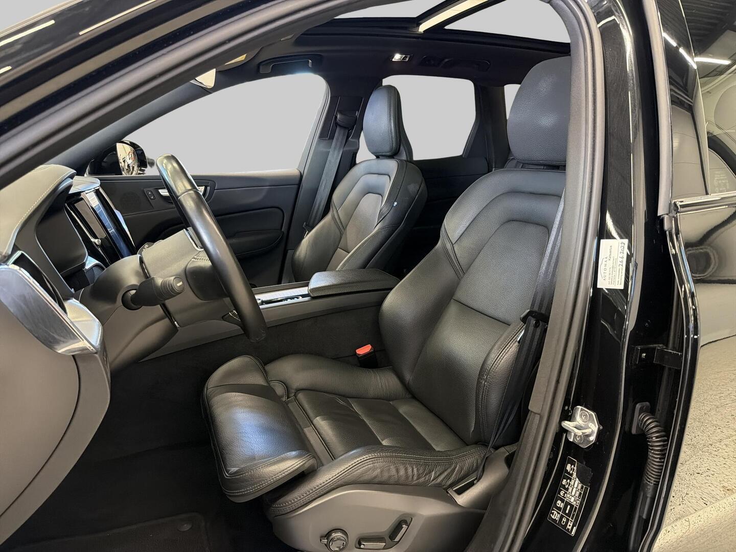 VOLVO XC60 2020